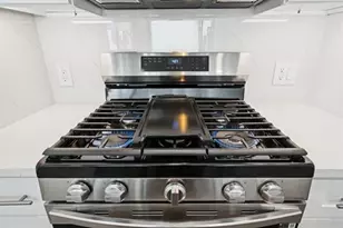 32 Jones St, Jersey City, NJ 07306 - Photo 15