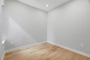 27 Clinton Ave, Jersey City, NJ 07304 - Photo 23