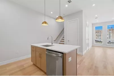 27 Clinton Ave, Jersey City, NJ 07304 - Photo 31