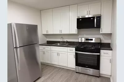 423 Avenue C #203, Bayonne, NJ 07002 - Photo 3
