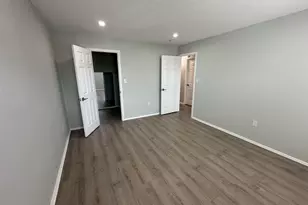 27 Cottonwood St, Jersey City, NJ 07305 - Photo 11