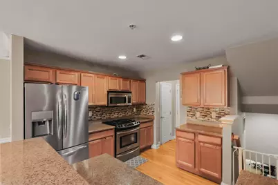 197 Blue Heron Dr #197, Secaucus, NJ 07094 - Photo 5