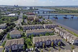 197 Blue Heron Dr, Secaucus, NJ 07094 - Photo 31