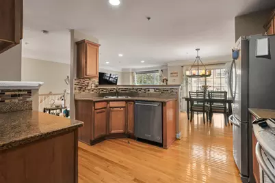 197 Blue Heron Dr #197, Secaucus, NJ 07094 - Photo 3