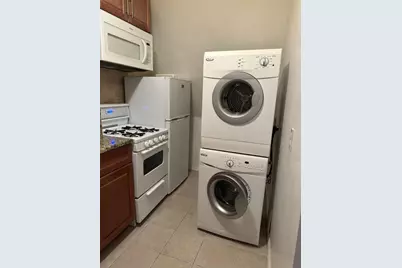 122 Jewett Ave #3, Jersey City, NJ 07304 - Photo 5