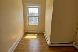 122 Jewett Ave, Jersey City, NJ 07304 - Photo 9