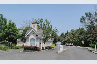 64 Mallard Pl #64, Secaucus, NJ 07094 - Photo 23