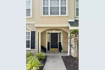 64 Mallard Pl #64, Secaucus, NJ 07094 - Photo 3