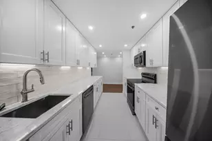 2 Constitution Ct, Hoboken, NJ 07030 - Photo 5