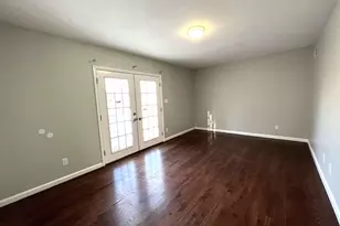 25 Wallis Ave, Jersey City, NJ 07306 - Photo 17