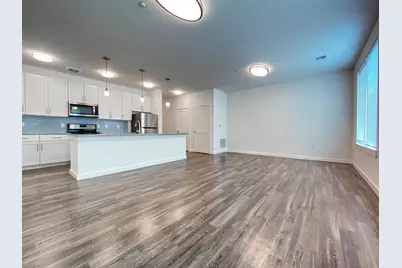 4 Orient Ave #505, Jersey City, NJ 07305 - Photo 3