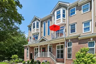 282 Roslyn Ct, West New York, NJ 07093 - Photo 3