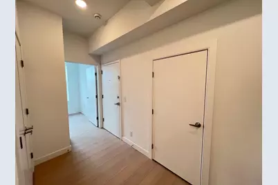 141 Christopher Columbus Dr #2, Jersey City, NJ 07302 - Photo 17