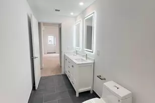 141 Christopher Columbus Dr, Jersey City, NJ 07302 - Photo 13