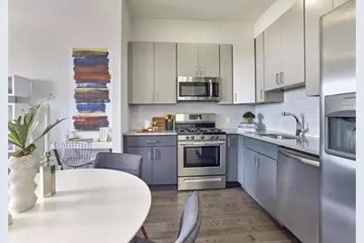 250 Avenue E #618, Bayonne, NJ 07002 - Photo 3