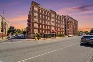 6045 Blvd E, West New York, NJ 07093 - Photo 1