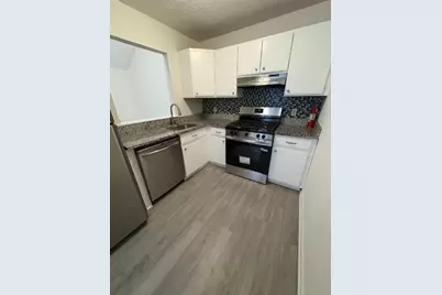 107 Sunshine Ct, Sayreville, NJ 08859 - Photo 7