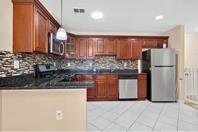 43 Manhattan Ave #1, Jersey City, NJ 07307 - Photo 5