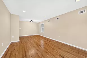 43 Manhattan Ave, Jersey City, NJ 07307 - Photo 7