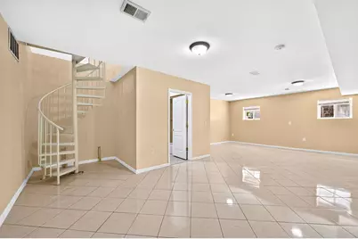 43 Manhattan Ave #1, Jersey City, NJ 07307 - Photo 21