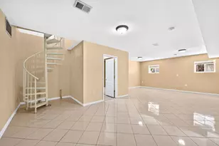 43 Manhattan Ave, Jersey City, NJ 07307 - Photo 21