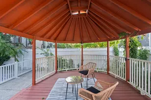110 Maple St, Weehawken, NJ 07086 - Photo 23