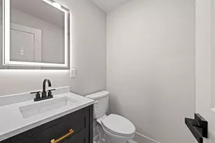 279 Pearsall Ave, Jersey City, NJ 07305 - Photo 9