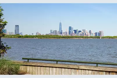 15 Freedom Way #208, Jersey City, NJ 07305 - Photo 33
