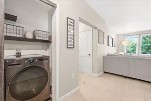 15 Freedom Way, Jersey City, NJ 07305 - Photo 13