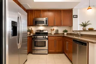 15 Freedom Way, Jersey City, NJ 07305 - Photo 5