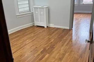 221 Jewett Ave, Jersey City, NJ 07304 - Photo 9