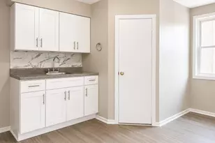 460 Mercer St, Jersey City, NJ 07306 - Photo 3