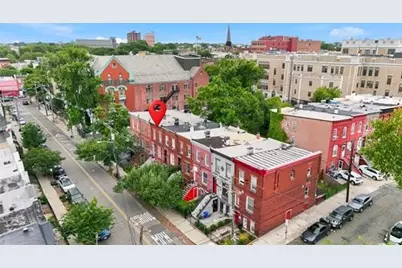33 Park St, Jersey City, NJ 07304 - Photo 3