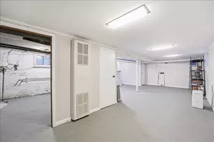 140 Pearsall Ave, Jersey City, NJ 07305 - Photo 33