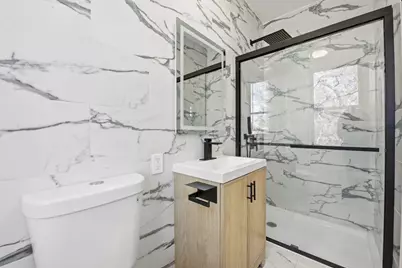 139 West 51st St, Bayonne, NJ 07002 - Photo 11