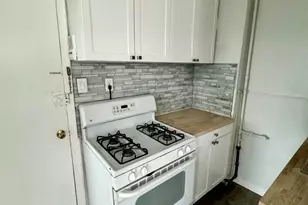 359 Ave E, Bayonne, NJ 07002 - Photo 5