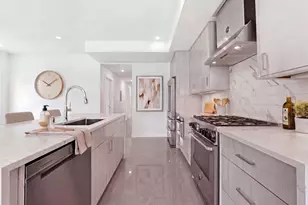 290 Griffith St, Jersey City, NJ 07307 - Photo 3