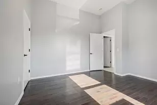 541 70th St, Guttenberg, NJ 07047 - Photo 15