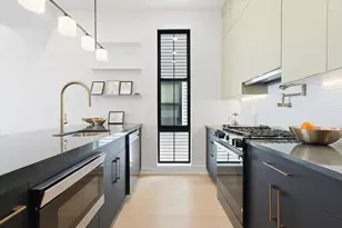 15 Manhattan Ave, Jersey City, NJ 07307 - Photo 7