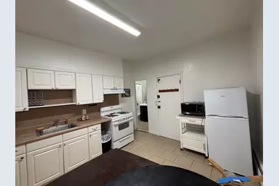 66 Cottage St #3, Bayonne, NJ 07002 - Photo 3