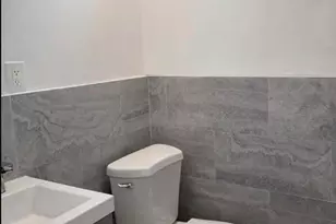 138 Bayview Ave, Jersey City, NJ 07305 - Photo 5