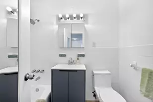 100 Manhattan Ave, Union City, NJ 07087 - Photo 7