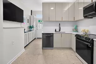609 New York Ave, Union City, NJ 07087 - Photo 1