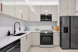 609 New York Ave, Union City, NJ 07087 - Photo 9