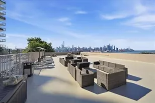 6040 Blvd E, West New York, NJ 07093 - Photo 21