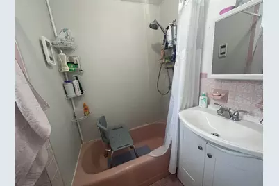 126 69th St, Guttenberg, NJ 07093 - Photo 37