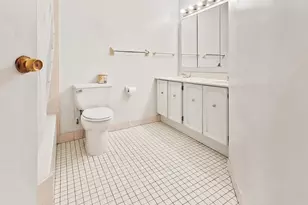 401 Harmon Cove Tower, Secaucus, NJ 07094 - Photo 21