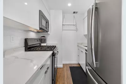 205 10th St #8T, Jersey City, NJ 07302 - Photo 7