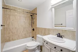 206 Shearwater Ct W, Jersey City, NJ 07305 - Photo 19