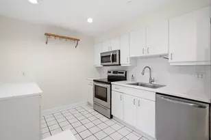 206 Shearwater Ct W, Jersey City, NJ 07305 - Photo 5